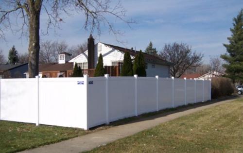 6' High Bufftech W‪hite Vinyl Privacy Fence