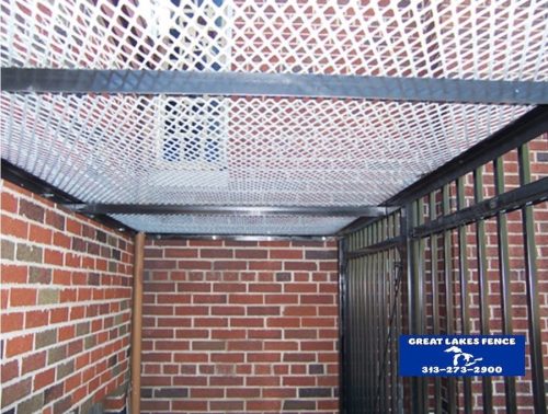 Ameristar 3-Rail Majestic Montage Plus Custom Air Conditioning Unit Enclosure With Expanded Metal Rooftop - Inside View CROPPED