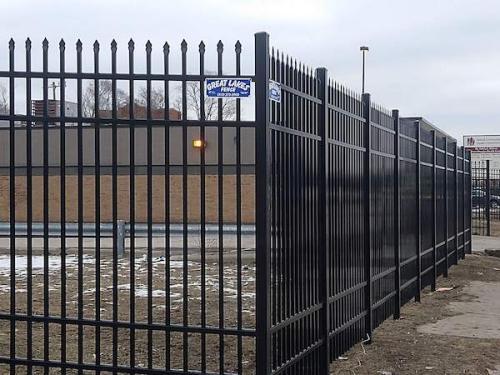 Elite 8' High Industrial Grade EFS-10 4-Rail Aluminum Picket Fence 3